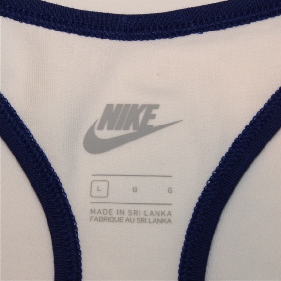 Tight training Nike tank top - Picture 2 of 2